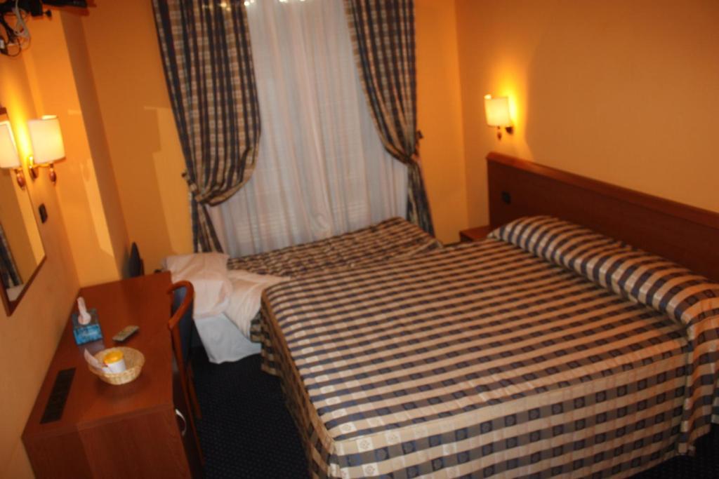 Hotel Tre Denti Cantalupa Habitación foto