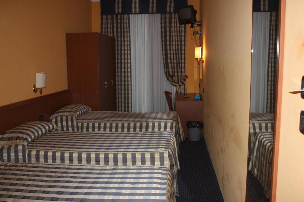 Hotel Tre Denti Cantalupa Habitación foto
